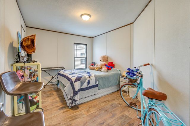 17338 Fm 1097 40, Montgomery, TX 77356