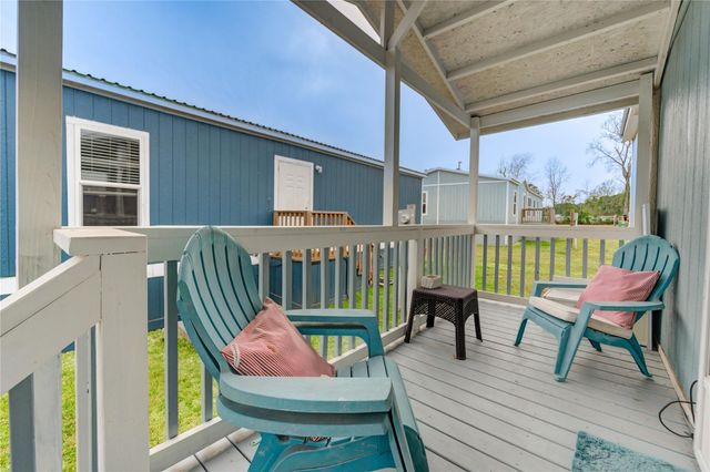 17338 Fm 1097 40, Montgomery, TX 77356