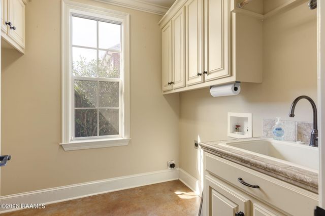 105 Shinnecock Hills Drive, Broussard, LA 70518