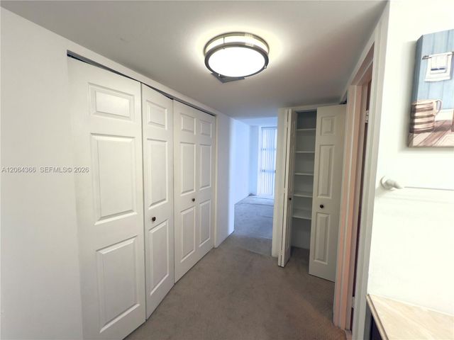 3675 N Country Club Dr 109, Aventura, FL 33180