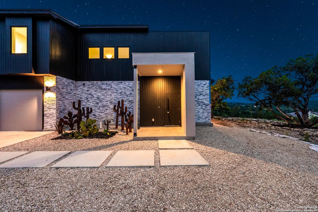 708 Backdrop, San Antonio, TX 78260