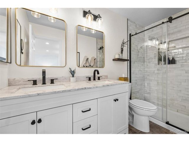 16358 E Phillips Ln, Englewood, CO 80112