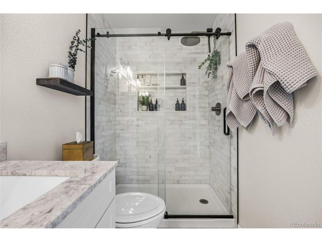 16358 E Phillips Ln, Englewood, CO 80112