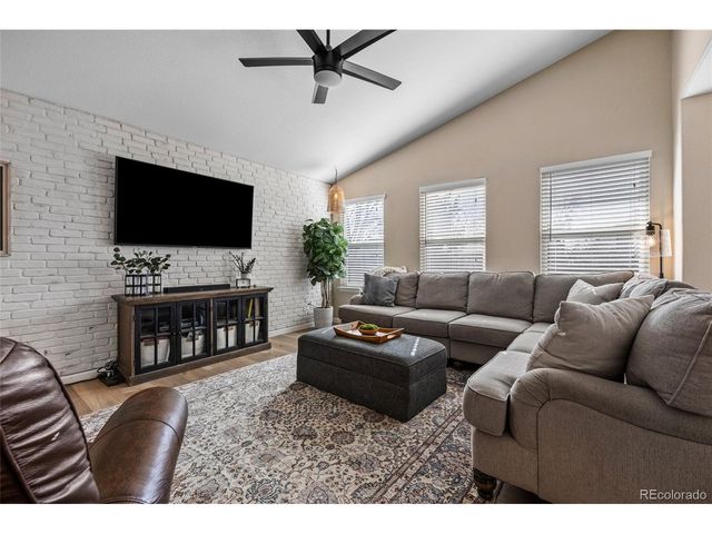 16358 E Phillips Ln, Englewood, CO 80112