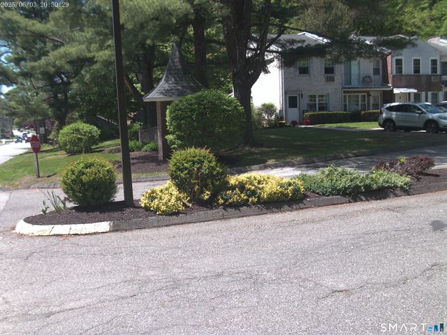 122 Queens Road 122, Torrington, CT 06790
