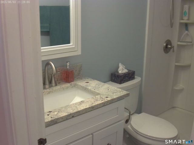 122 Queens Road 122, Torrington, CT 06790