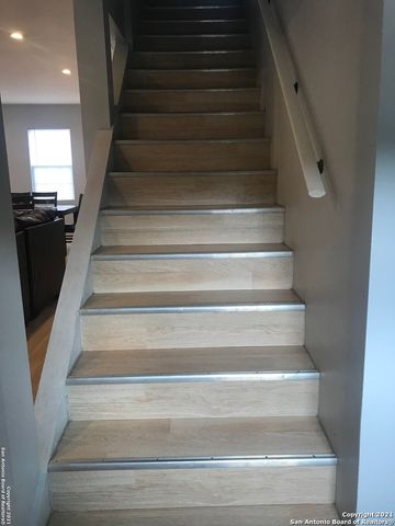 729 Clay Ridge, Canyon Lake, TX 78133