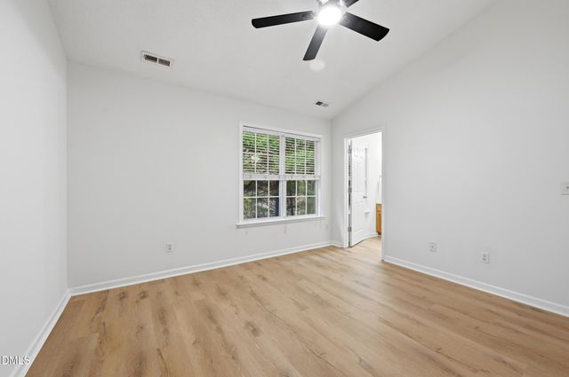 31 Edgebrook Circle, Durham, NC 27703
