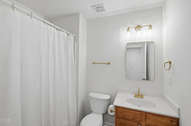 31 Edgebrook Circle, Durham, NC 27703