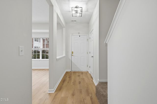 31 Edgebrook Circle, Durham, NC 27703