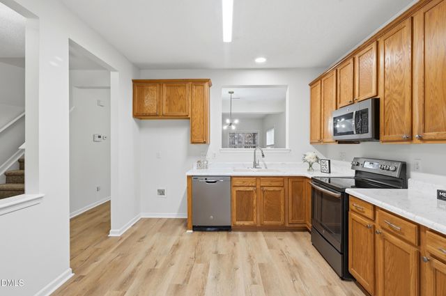 31 Edgebrook Circle, Durham, NC 27703