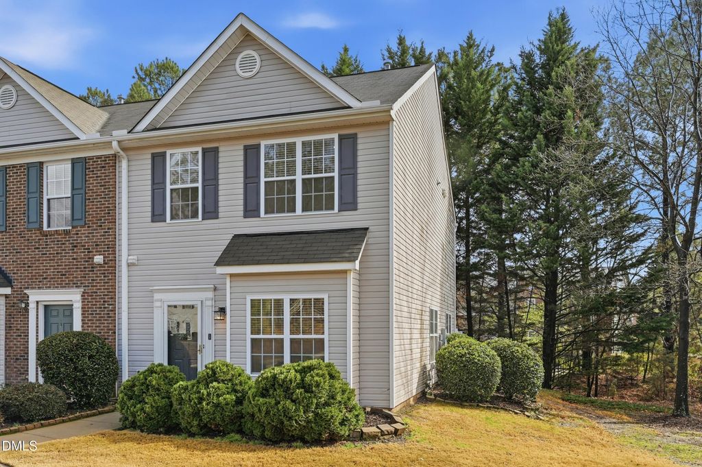 31 Edgebrook Circle, Durham, NC 27703