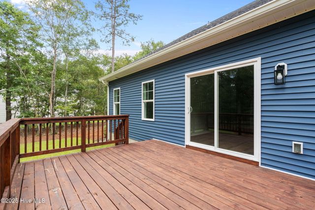 103 Bexley Court, West End, NC 27376