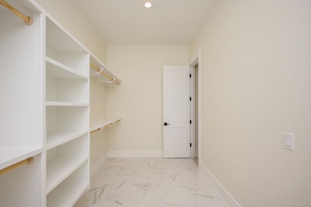 289 E Glen Avenue, Valparaiso, FL 32580