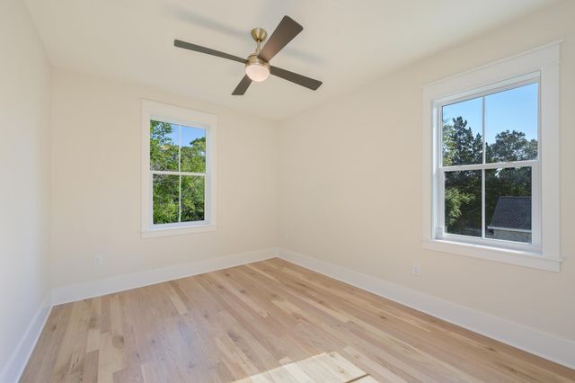 289 E Glen Avenue, Valparaiso, FL 32580