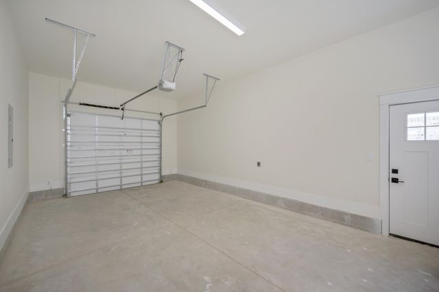 289 E Glen Avenue, Valparaiso, FL 32580