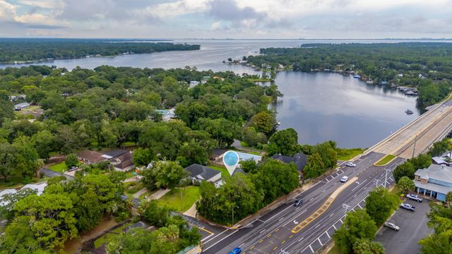 289 E Glen Avenue, Valparaiso, FL 32580