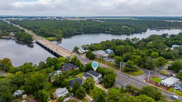 289 E Glen Avenue, Valparaiso, FL 32580