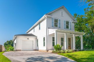 289 E Glen Avenue, Valparaiso, FL 32580