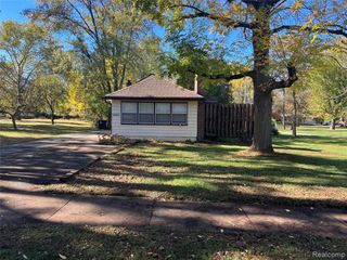 1193 N Hanlon Street, Westland, MI 48185