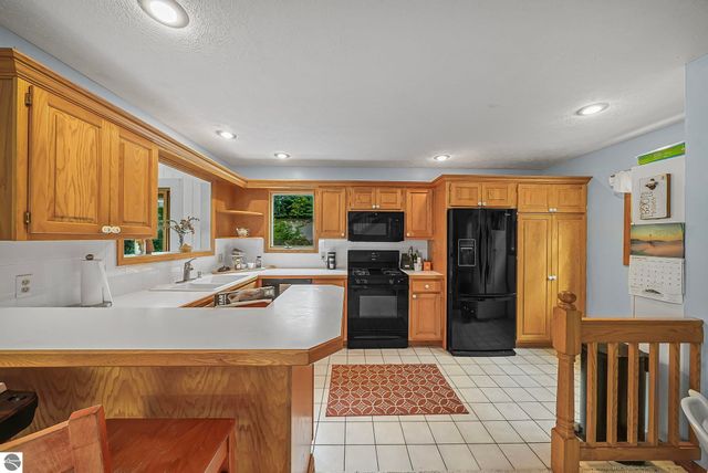 5361 N Manitou Trail, Leland, MI 49654