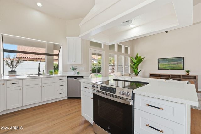 5322 W WETHERSFIELD Drive, Glendale, AZ 85304