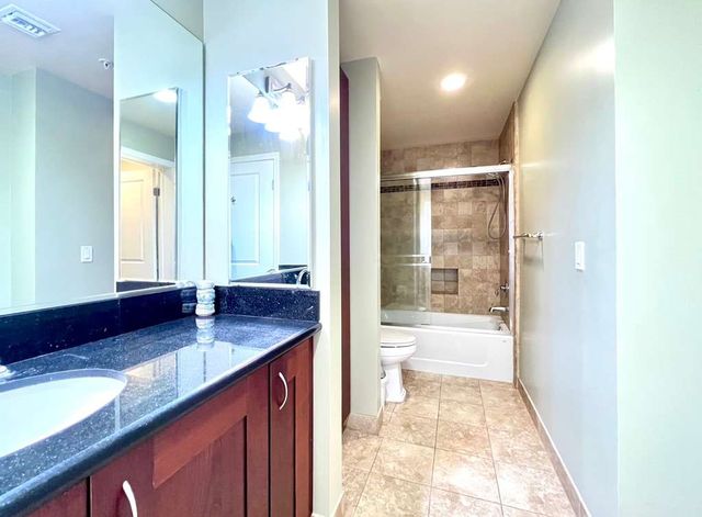 125 North Raymond Avenue N 404, Pasadena, CA 91103