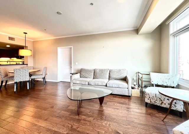 125 North Raymond Avenue N 404, Pasadena, CA 91103