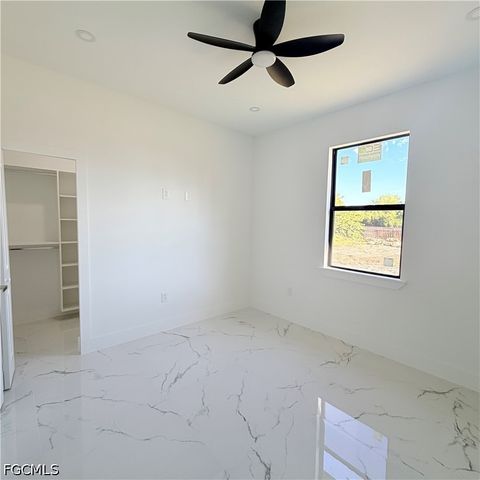 800 E 7th ST, Lehigh Acres, FL 33972