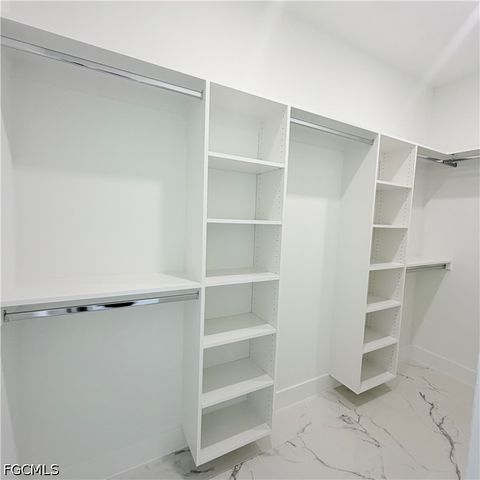 800 E 7th ST, Lehigh Acres, FL 33972