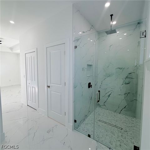 800 E 7th ST, Lehigh Acres, FL 33972