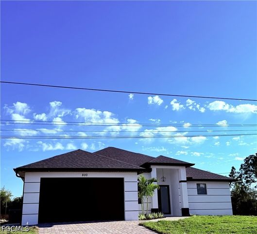 800 E 7th ST, Lehigh Acres, FL 33972