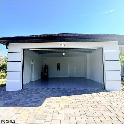 800 E 7th ST, Lehigh Acres, FL 33972