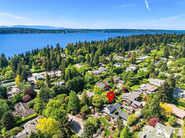 7720 NE 8th Street, Medina, WA 98039