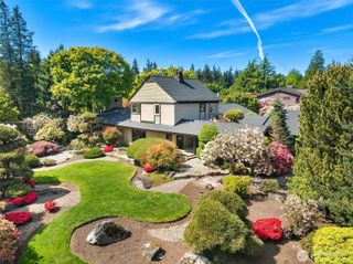 7720 NE 8th Street, Medina, WA 98039