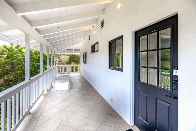 2160 Puerto Del Mundo, Fallbrook, CA 92028