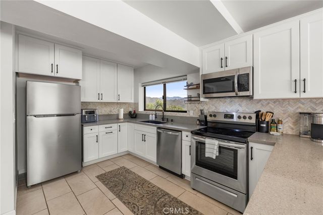 2160 Puerto Del Mundo, Fallbrook, CA 92028