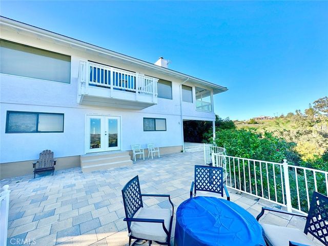 2160 Puerto Del Mundo, Fallbrook, CA 92028