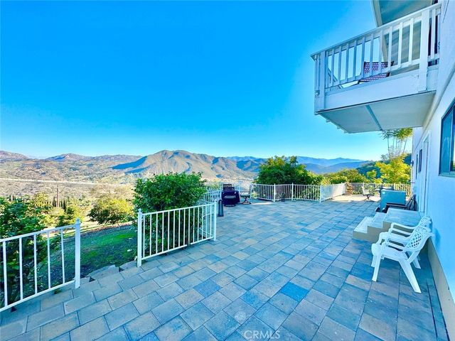 2160 Puerto Del Mundo, Fallbrook, CA 92028