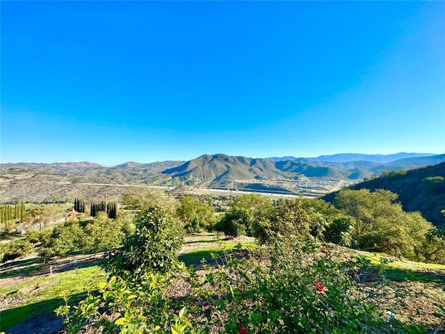 2160 Puerto Del Mundo, Fallbrook, CA 92028