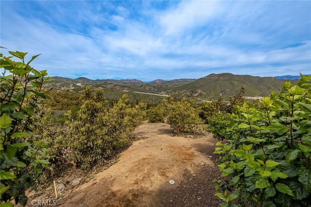 2160 Puerto Del Mundo, Fallbrook, CA 92028
