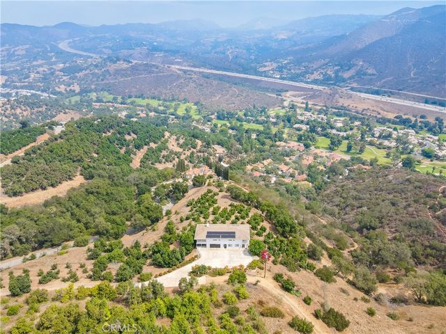 2160 Puerto Del Mundo, Fallbrook, CA 92028