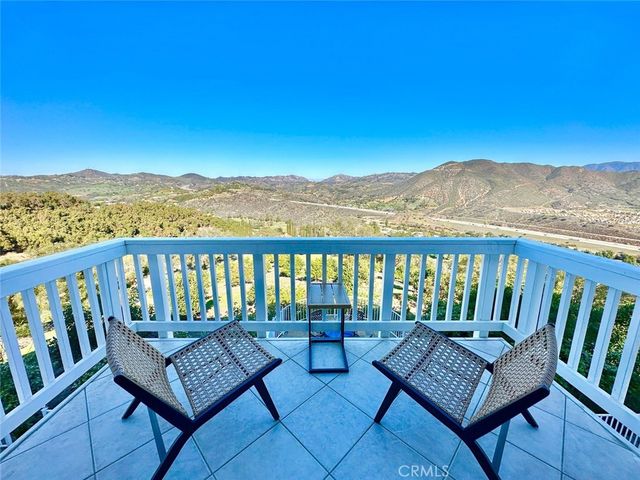 2160 Puerto Del Mundo, Fallbrook, CA 92028