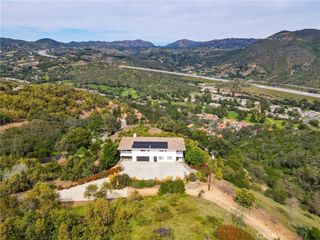 2160 Puerto Del Mundo, Fallbrook, CA 92028