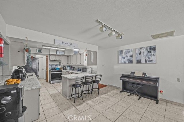 11857 Mount Vernon, Grand Terrace, CA 92313