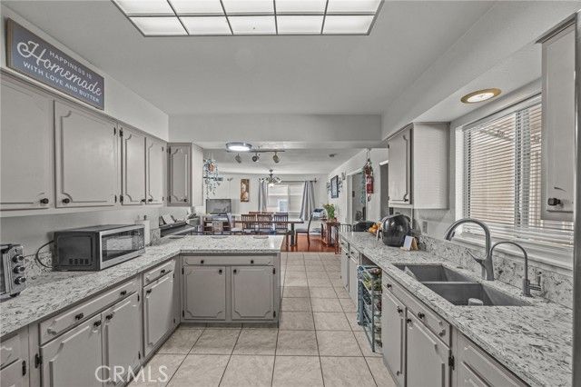 11857 Mount Vernon, Grand Terrace, CA 92313