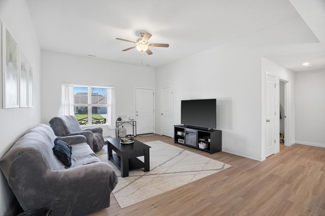 5535 SWEETGUM CIR, Columbia, MO 65202