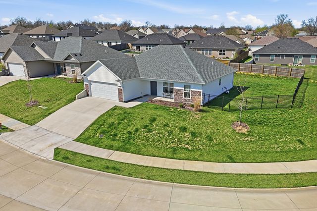 5535 SWEETGUM CIR, Columbia, MO 65202