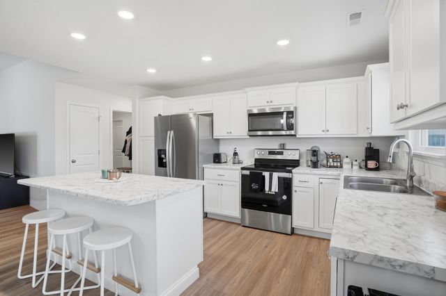 5535 SWEETGUM CIR, Columbia, MO 65202