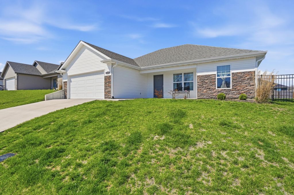 5535 SWEETGUM CIR, Columbia, MO 65202